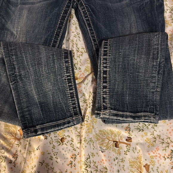 Miss Me Signature-Rise Skinny Jeans Cow Hide Pockets - Picture 10 of 10